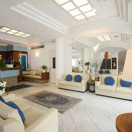 Hotel Arizona 3*
