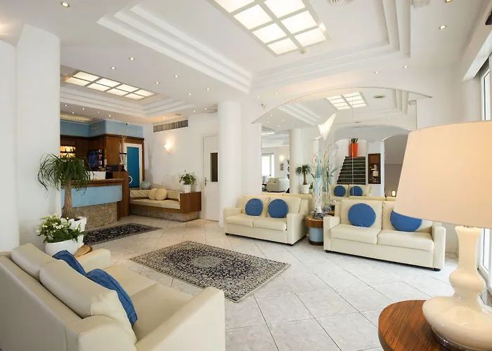 Hotel Arizona 3*